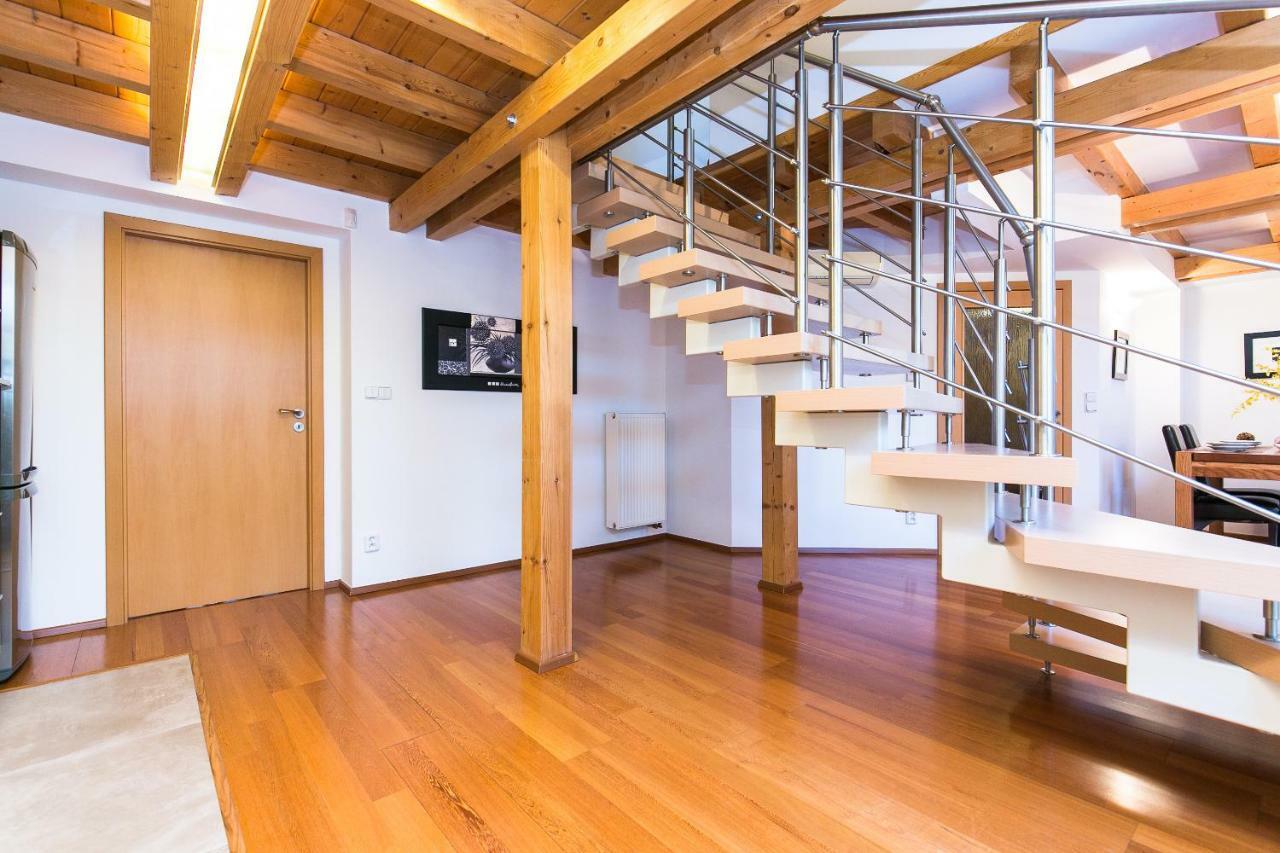 Attic Apartment By Wenceslas Square Praag Buitenkant foto
